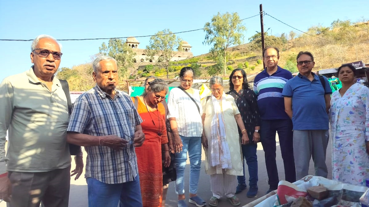 Senior Citizen Mahakaleshwar Jyotirling Group Tour