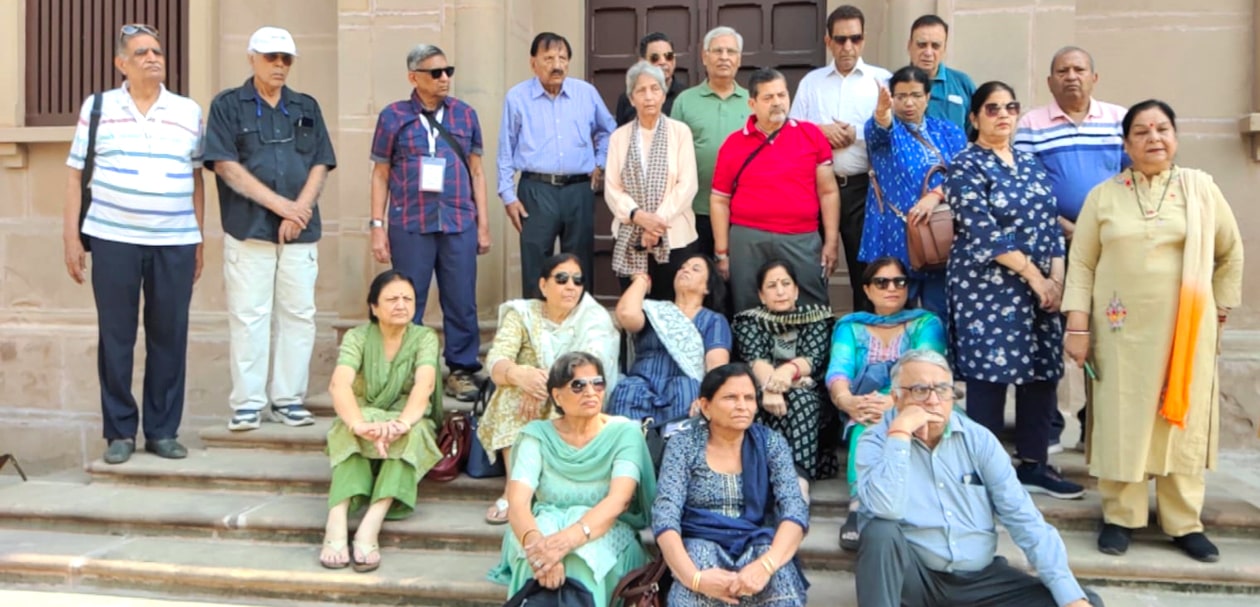 Senior Citizens Ayodhya - Prayagraj - Varanasi Group Tour