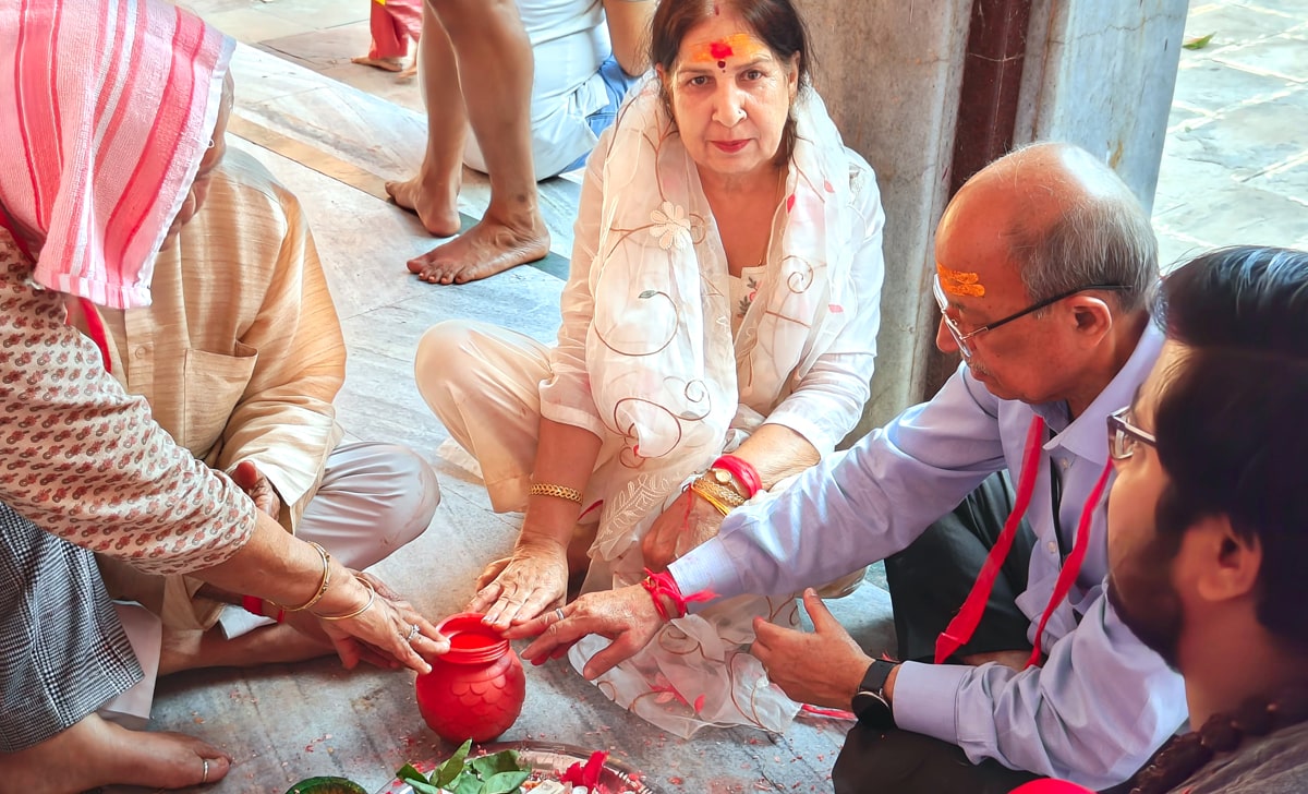 Senior Citizens Baidyanath Jyotirlinga Group Tour