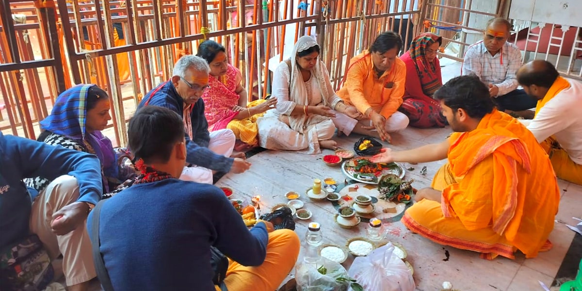 Senior Citizens Group Tour