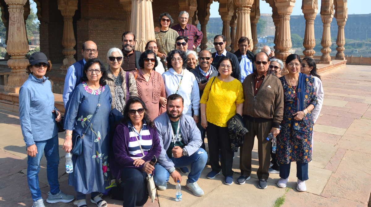 Doctors MAMCOS Golden Jubilee Batch Bharatpur Tour