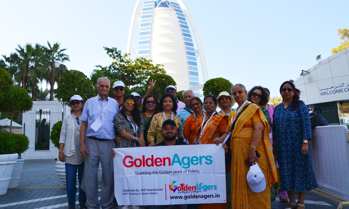 Senior Citizen dubai holidays