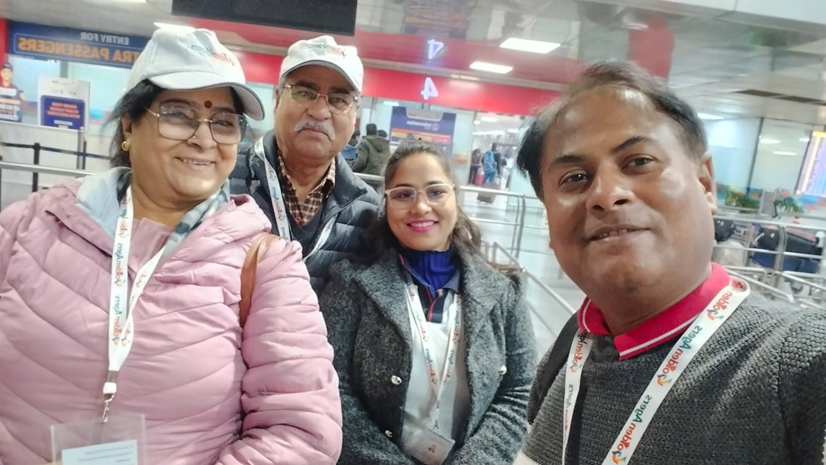 Senior Citizen Ganga Sagar Group Tour