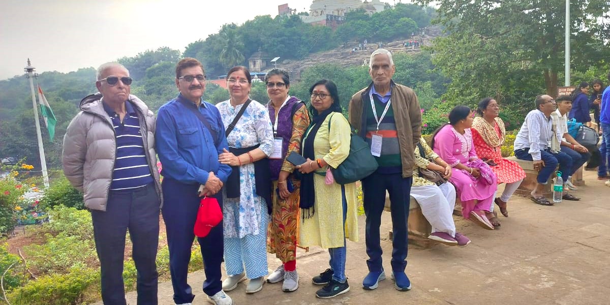 Senior Citizens Group Tour