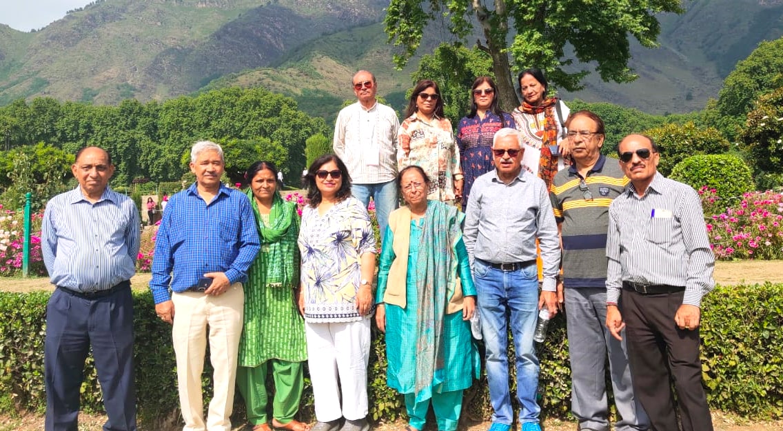 Senior Citizen Kashmir Holiday Package