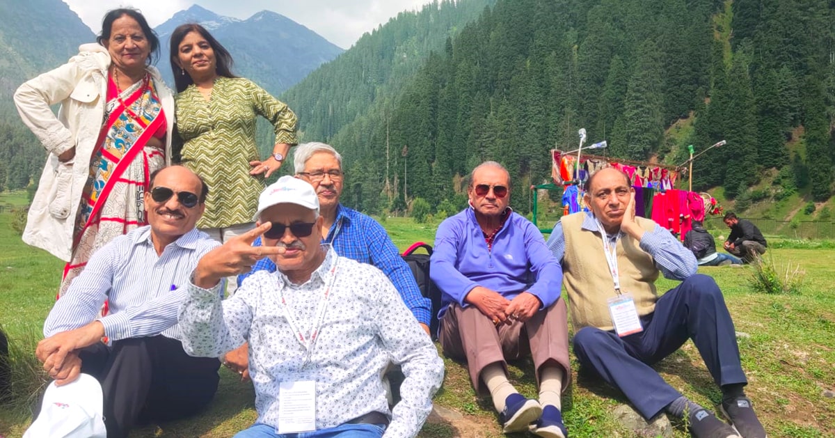 Kashmir package for Senior Citizen