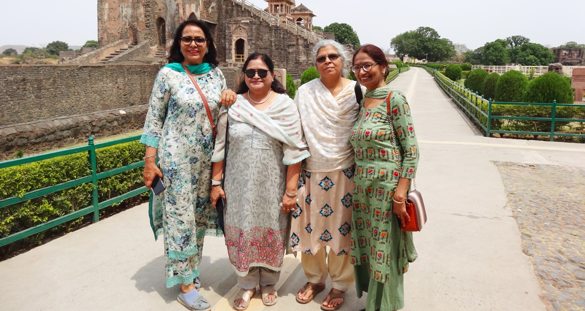 Senior Citizen Mahakaleshwar tour