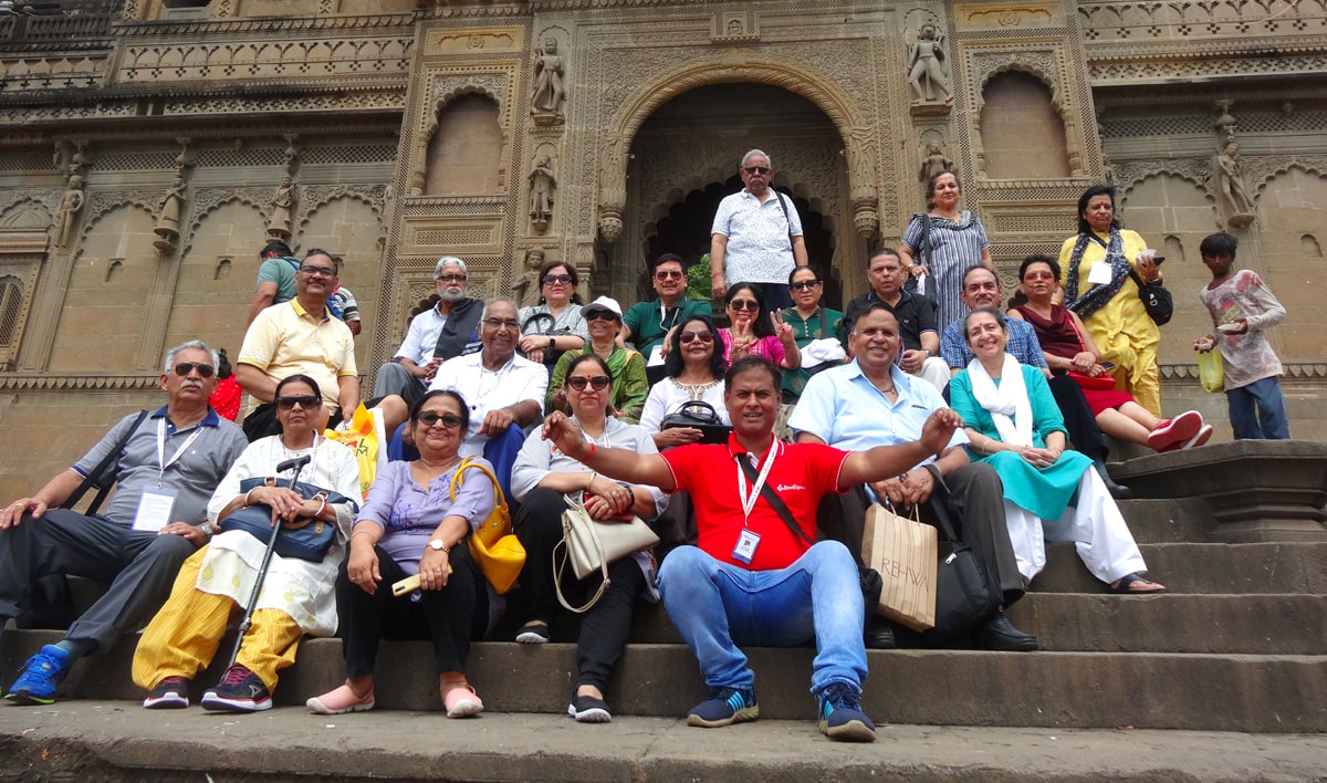 Senior Citizen Mahakaleshwar and Omkareshwar Jyotirlinga Tour